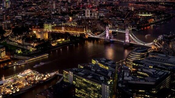伦敦塔桥的时间流逝