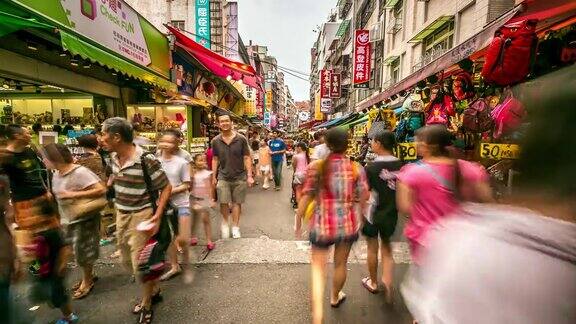 4K延时:台湾台北淡水的人群