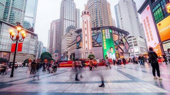 人们在重庆商业中心行走的时间