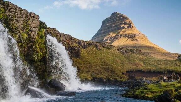 冰岛的Kirkjufell山和瀑布-慢镜头