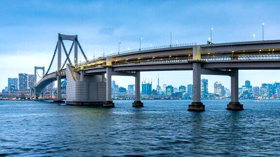 日以继夜:虹桥与东京塔和东京湾Shuto高速公路11台场城区日本