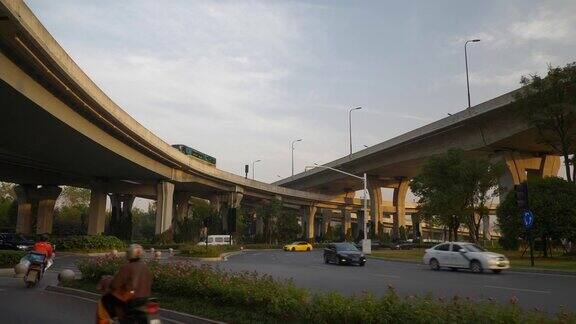 日落时分杭州市区交通街道道路立交慢镜头全景4k中国