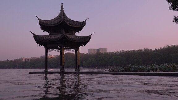 中国杭州西湖的吉仙古亭
