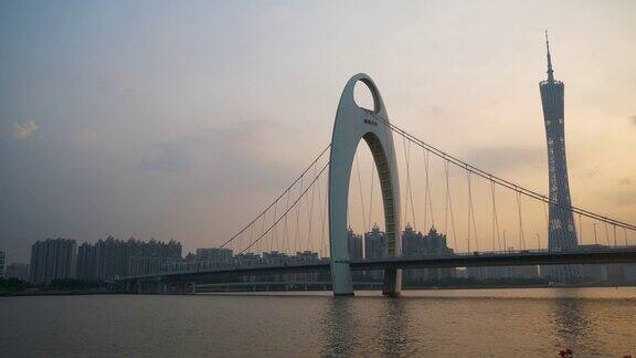 日落时分广州市名桥广州塔滨江慢镜头全景4k