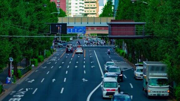 东京Oume大街上的一个微型城市街道的时间推移日间倾斜