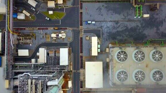 4k高空拍摄亚洲联合循环电厂和冷却塔