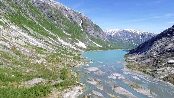 鸟瞰挪威NigardsvatnetJostedalsbreen国家公园附近的Nigardsvatnet冰川