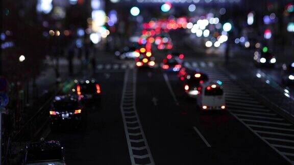 东京涉谷市中心街道的夜间交通堵塞模型