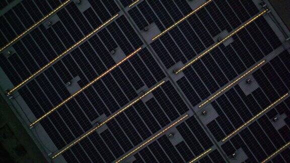 俯瞰屋顶太阳能发电厂