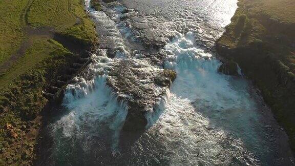 ?gissieufo瀑布冰岛