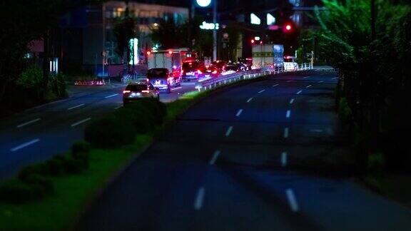 东京街道上的微型交通堵塞的夜晚时间流逝