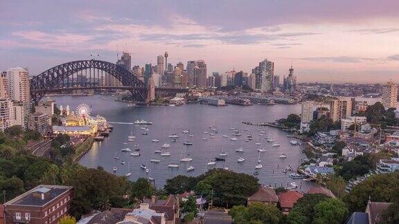 暮色中俯瞰澳大利亚悉尼市中心的
