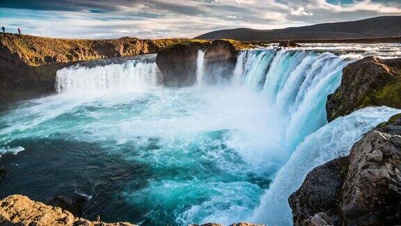 慢镜头Godafoss瀑布-冰岛