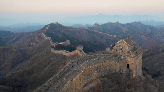 飞越中国的长城