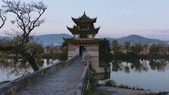 中国云南建水的中国传统17孔桥