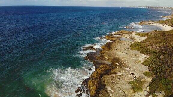 4k无人机加勒比海滩场景波