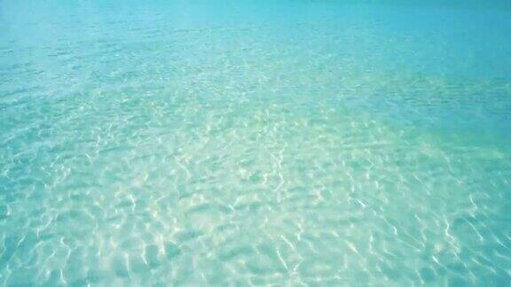 加勒比海浅水海浪海岸绿松石