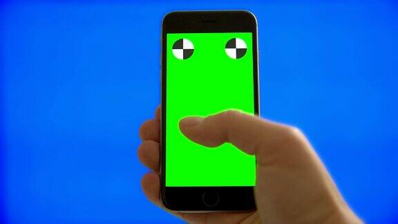 智能手机男手发短信冲浪蓝屏绿屏