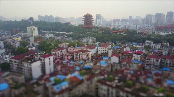 白天武汉城市景观黄鹤寺空中全景4k倾斜转移中国