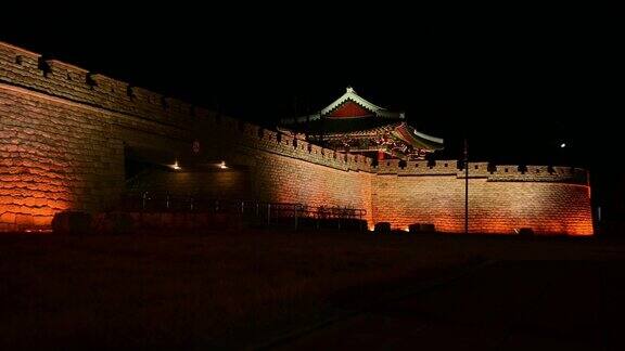 在韩国庆州的冬季古墙里没有人