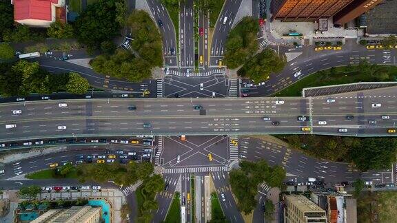 昼光台北市景交通路口空中向下观看4k时间推移台湾