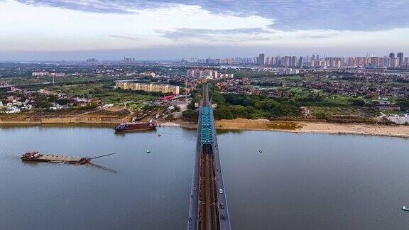 航空摄影的铁路桥横跨河流上海中国