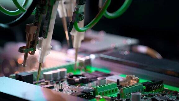 芯片生产安装晶体管及元件