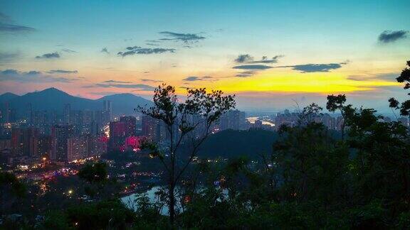 中国日落珠海著名山公园山顶城市景观全景4k时间