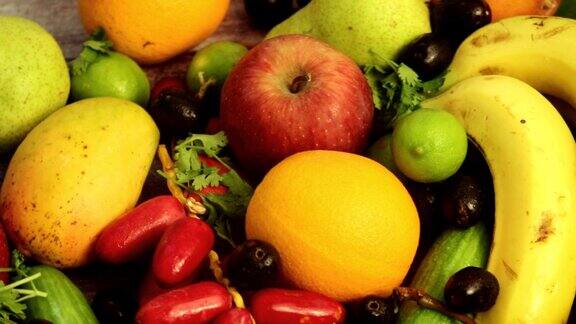 清洁食用水果背景各种什锦多汁水果:苹果、芒果、蓝莓、香蕉、枣、梨