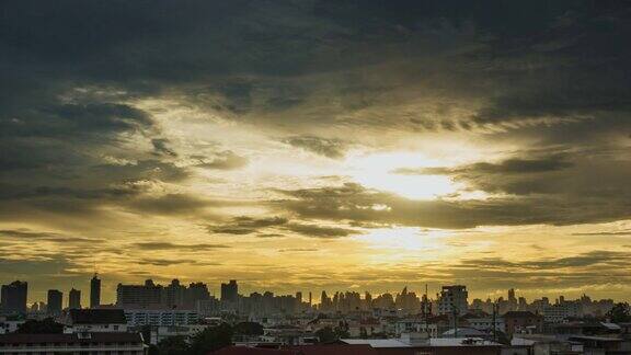 曼谷的日落:从白天到夜晚的延时