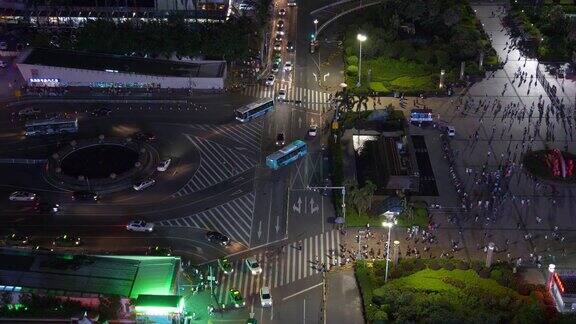 珠海边境口岸夜间交通拥挤广场屋顶全景4k中国