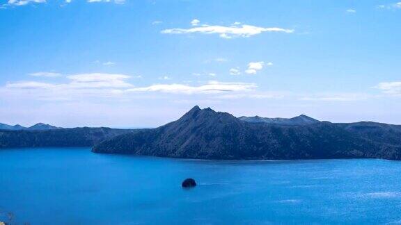 马苏湖的蓝色