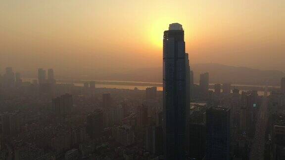 日落时分长沙市市中心著名的城楼河边航拍4k中国全景