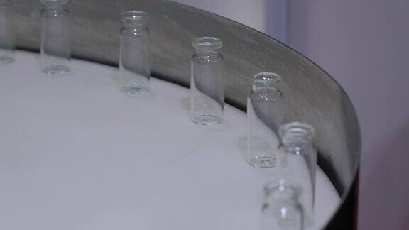 药品生产线带空注射玻璃瓶的输送带