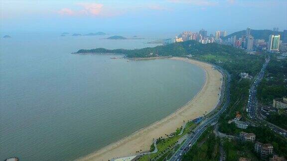 日落时分珠海著名的海湾城市景观歌剧院岛航拍全景4k中国