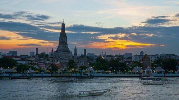 从日落到黑夜泰国曼谷的阿伦寺