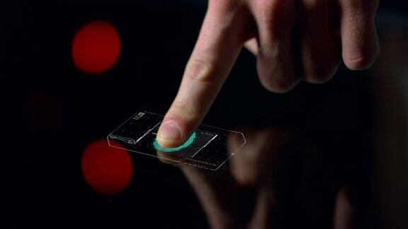 特写手指生物识别传感器验证用户授权进入系统