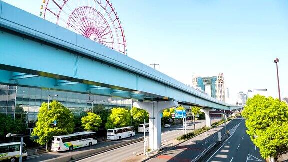 延时:日本东京台场的交通和空中列车运输