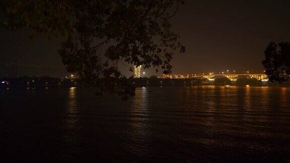 夜间照明长沙城市公园湖泊全景4k中国