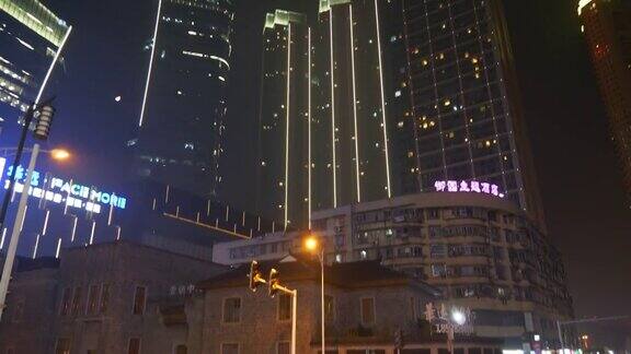 夜间照明长沙城市交通十字路口全景4k中国