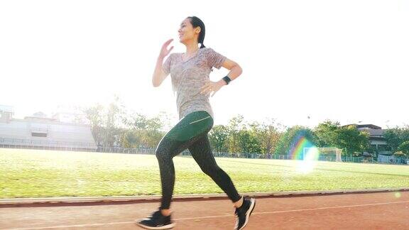 运动亚洲女子跑步慢动作