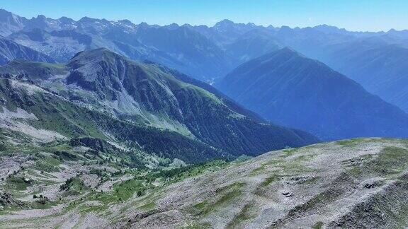 法国阿尔卑斯山的梅尔坎图尔国家公园