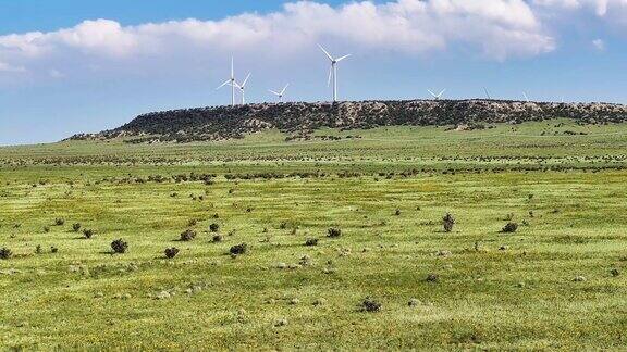 美国堪萨斯州风力涡轮机农场鸟瞰图