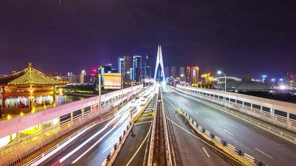 重庆标志性大桥夜间交通状况间隔拍摄
