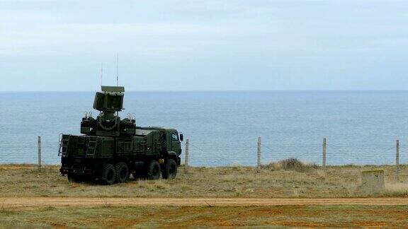 俄罗斯海岸上的自行防空导弹和火炮系统