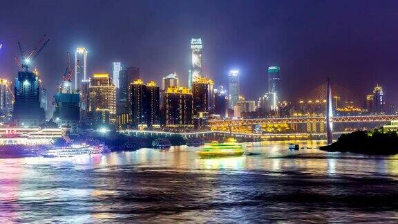 重庆中国城市在长江上的夜晚