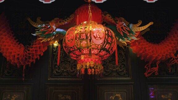 中国寺庙里的灯笼是中国新年庆祝活动的装饰