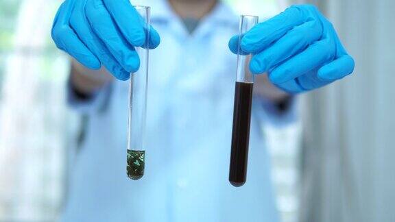 科学家们在实验室中提取大麻油用于治疗癌症患者