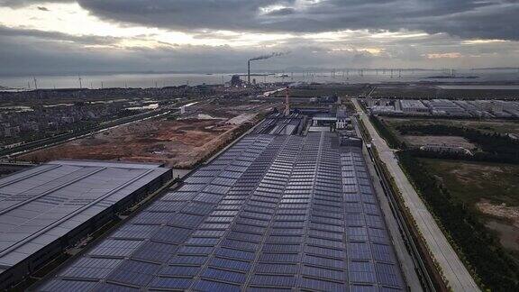 屋顶太阳能发电厂和海上风力发电场