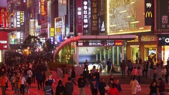 长沙市著名步行街地铁入口top全景4k中国